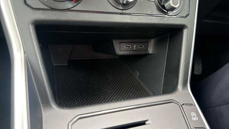 Volkswagen Polo 1.0 Life 5dr Petrol Hatchback